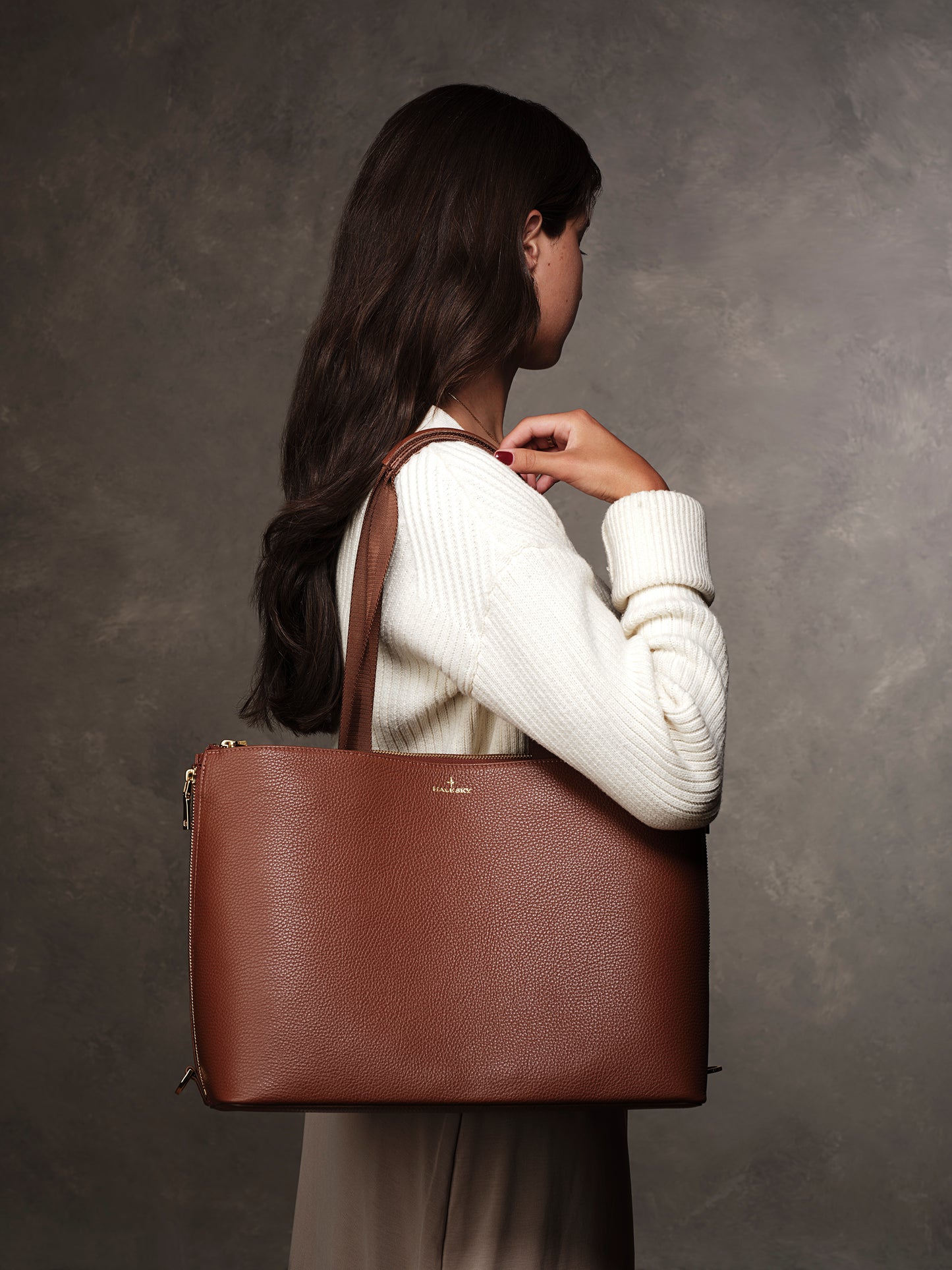 Hale Sky Convertible Handbag: Tote